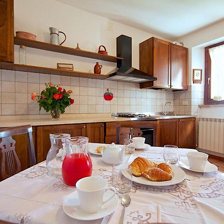 Agriturismo Le Colombe Assise Chambre photo