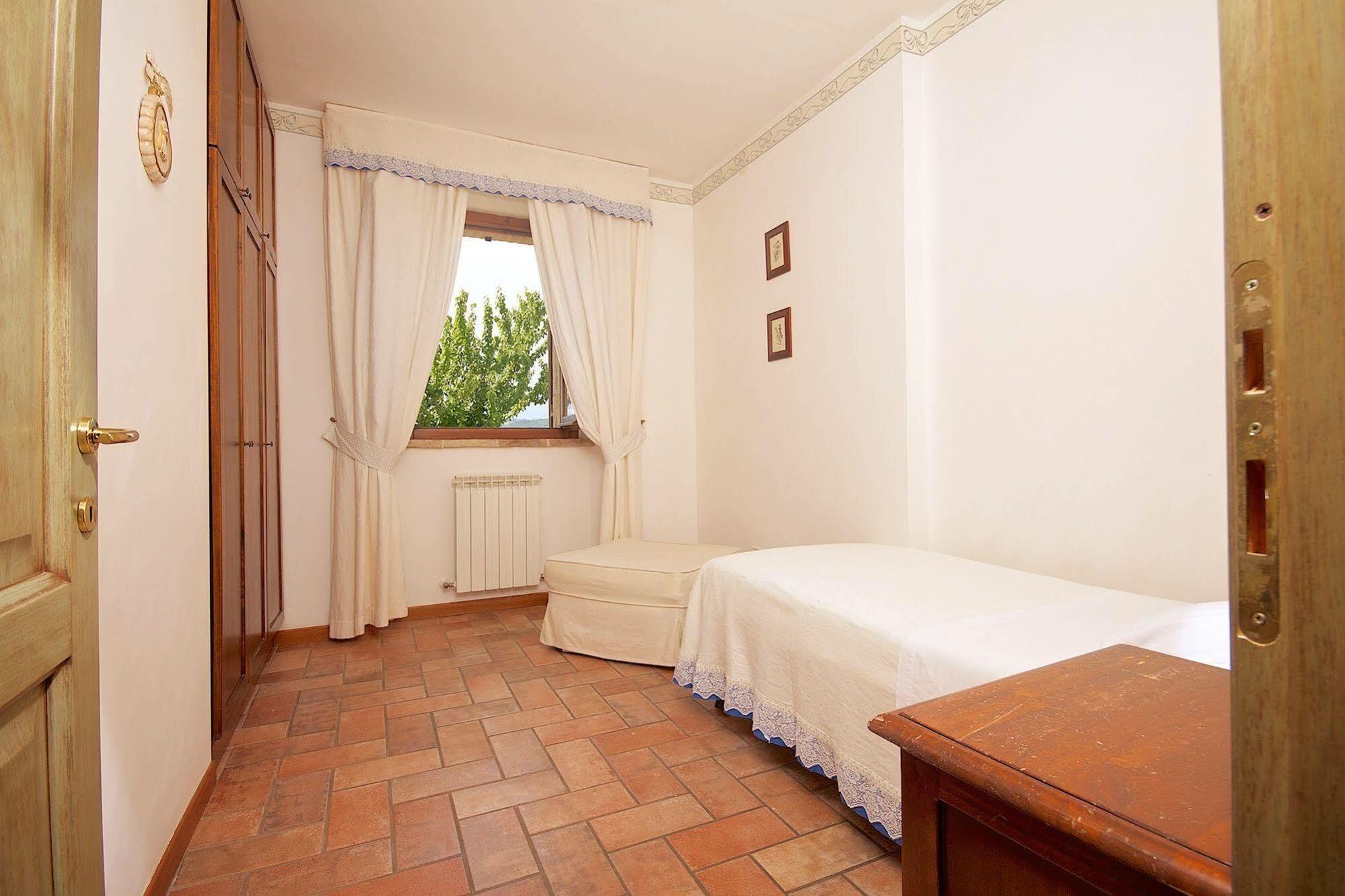 Agriturismo Le Colombe Assise Extérieur photo