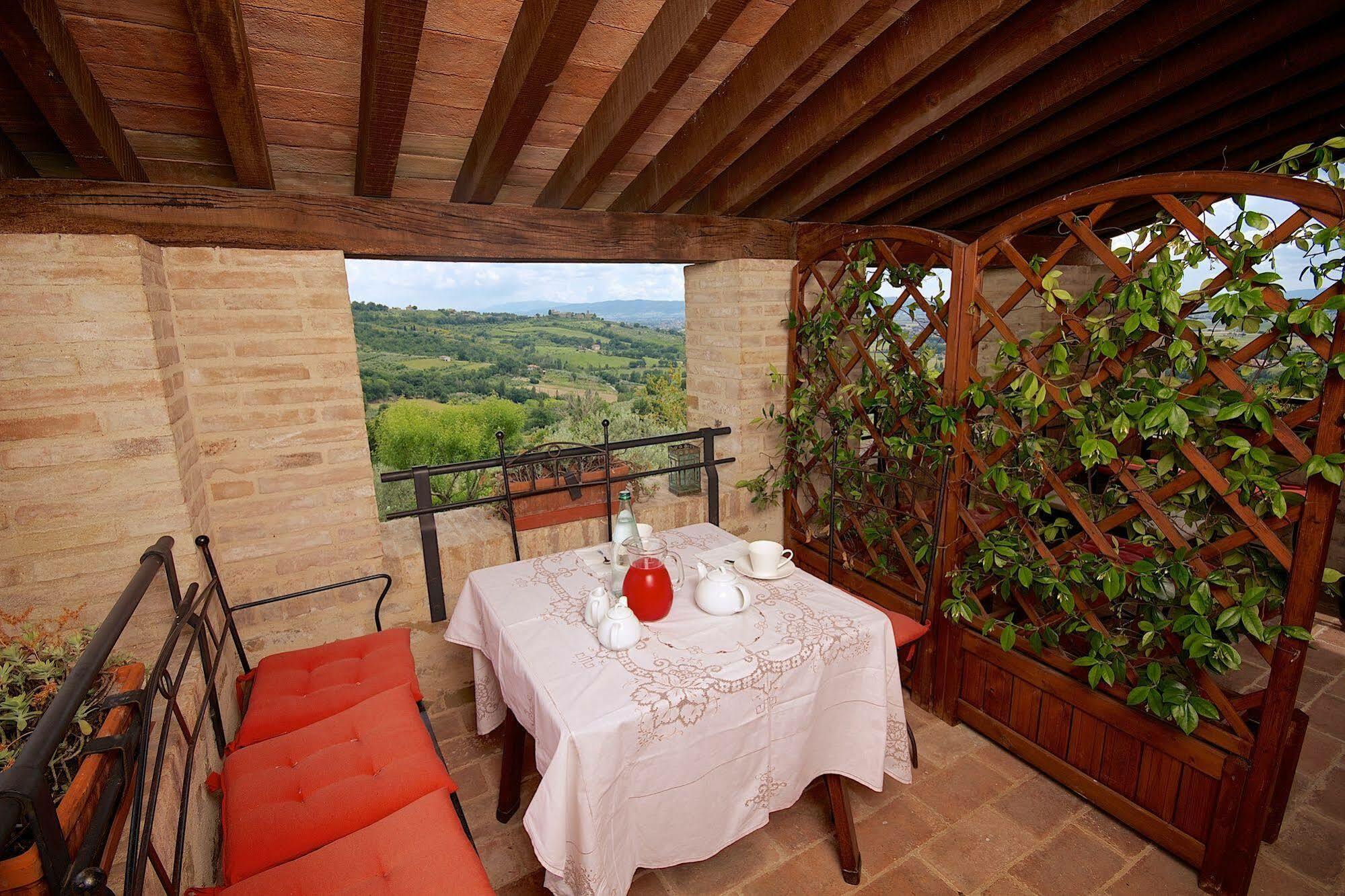 Agriturismo Le Colombe Assise Extérieur photo